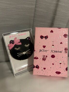Betsey Johnson Black Cat Compact Mirror NEW! Boxed gift